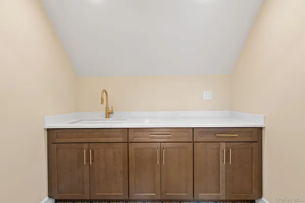 a close view of sink and tap