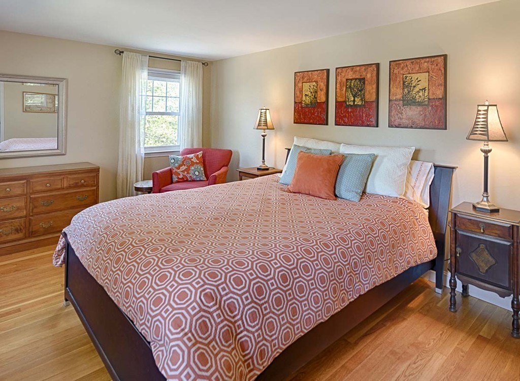 8 Tara Road Southborough, MA 01772 - Photo 15 of 26 Gallery Image 15