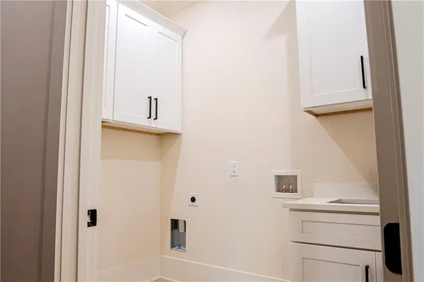 a view of walk in closet