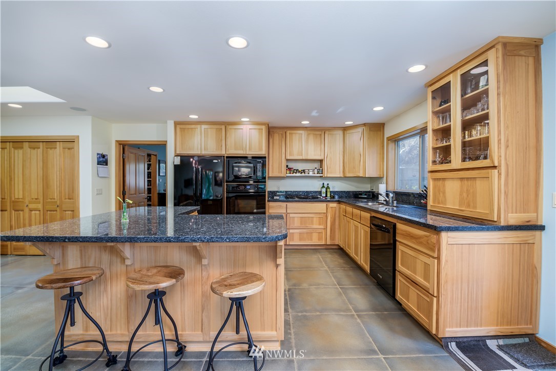 3562 Y Road Bellingham, WA 98226 - Photo 5 of 17 Gallery Image 5
