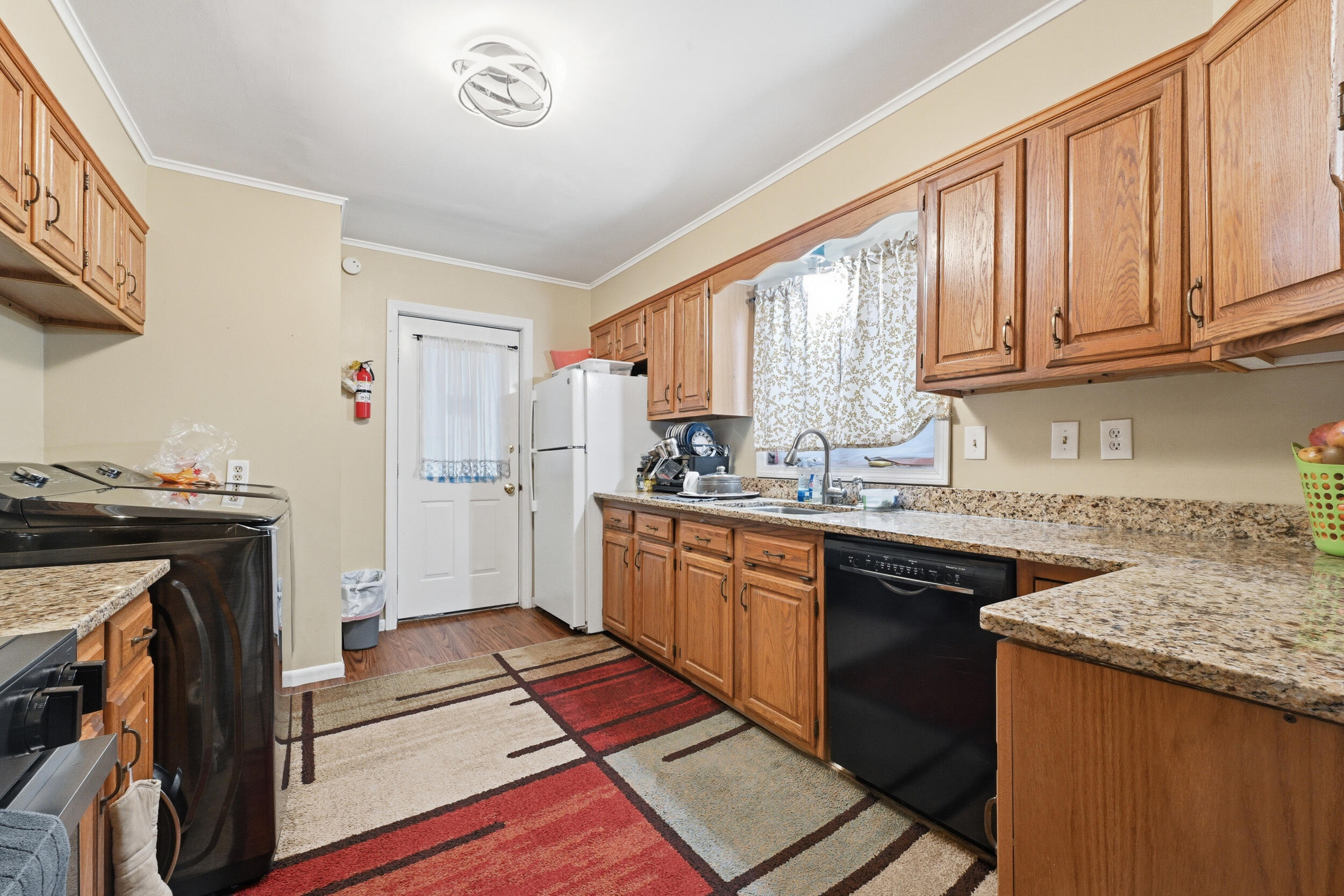 83 Pleasant Street Waterville, ME 04901 - Photo 7 of 44 51-9w7dp5y-lp-111