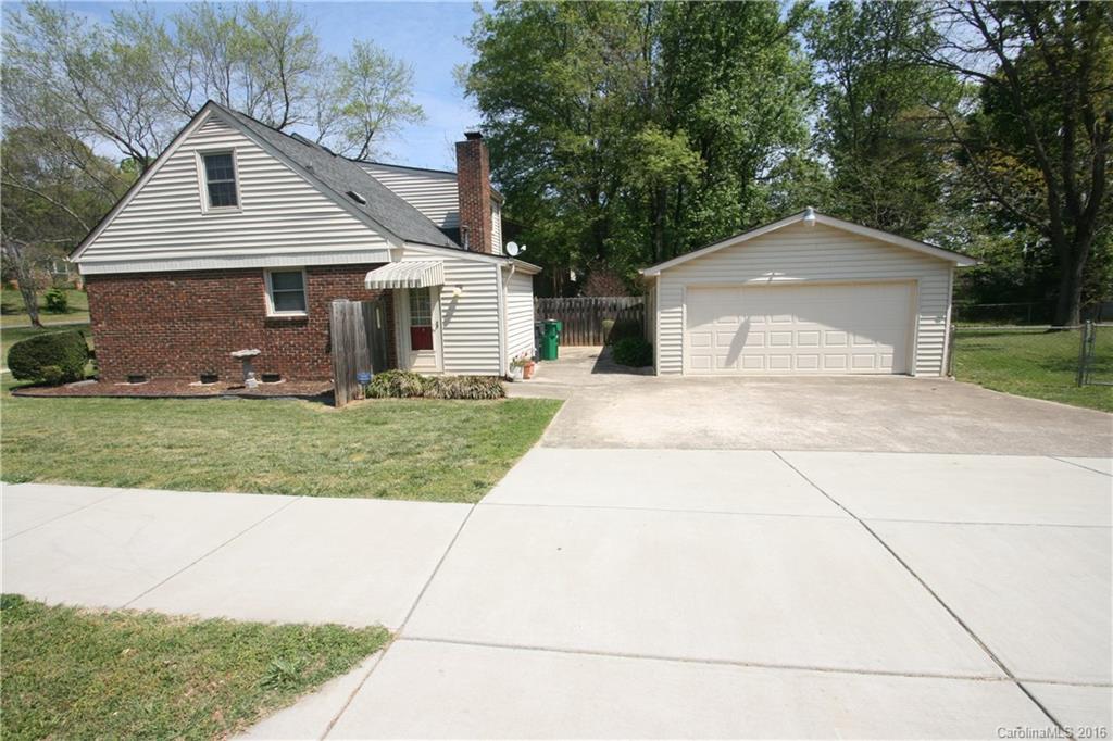 7061 Crossridge Road, Unit 1 Charlotte, NC 28214 - Photo 17 of 19 Gallery Image 17