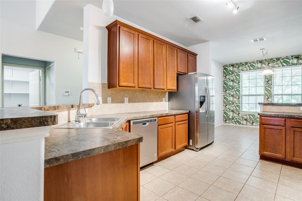 5112 Rustic Ridge Drive McKinney, TX 75071 - Photo 10 of 12
