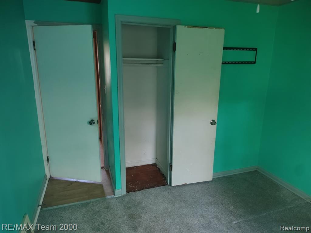24806 Frisbee Street Detroit, MI 48219 - Photo 19 of 34
