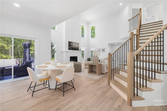 $1,575,561 | 73 Lantern Hl Drive, Cranston, RI 02921