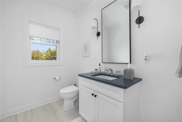 $1,575,561 | 73 Lantern Hl Drive, Cranston, RI 02921