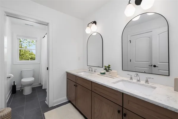 $1,575,561 | 73 Lantern Hl Drive, Cranston, RI 02921