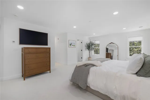 $1,575,561 | 73 Lantern Hl Drive, Cranston, RI 02921