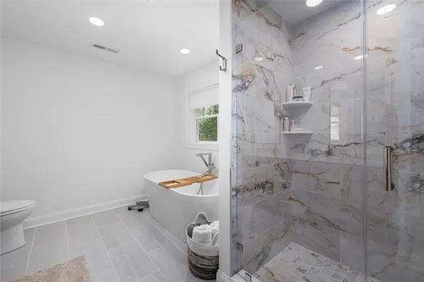 $1,575,561 | 73 Lantern Hl Drive, Cranston, RI 02921