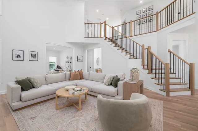 $1,575,561 | 73 Lantern Hl Drive, Cranston, RI 02921