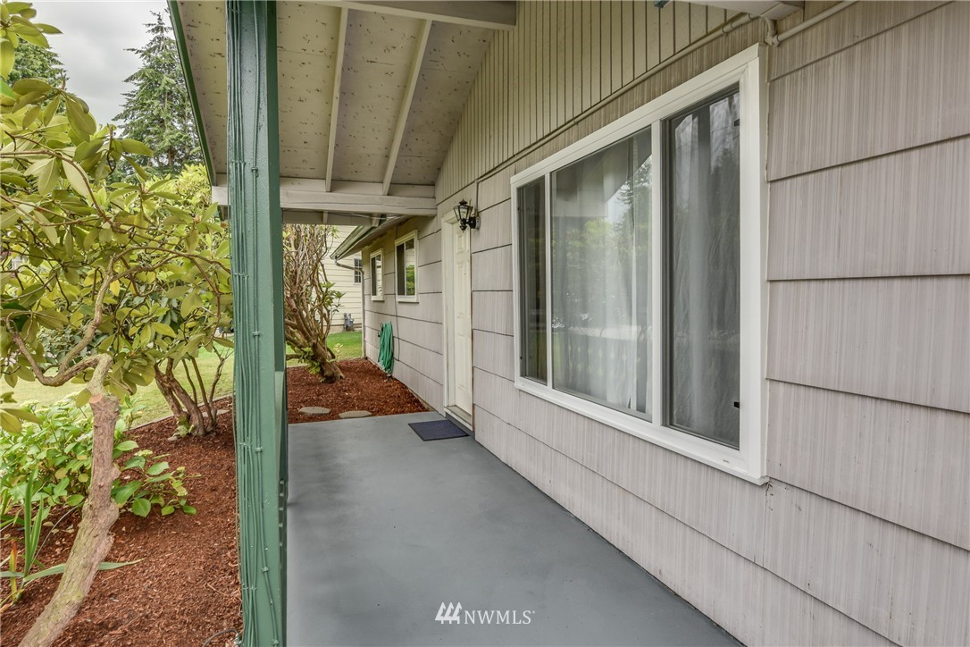 4201 Southeast 3rd Street Renton, WA 98059 - Photo 2 of 14