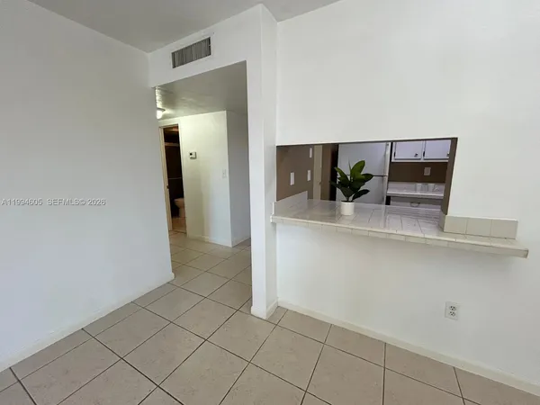 $1,800 | 7483 Southwest 82nd Street, Unit A203, Miami, FL 33143