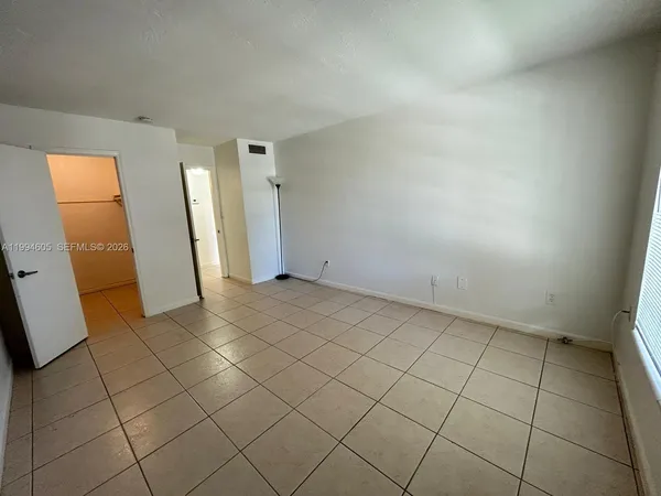 $1,800 | 7483 Southwest 82nd Street, Unit A203, Miami, FL 33143
