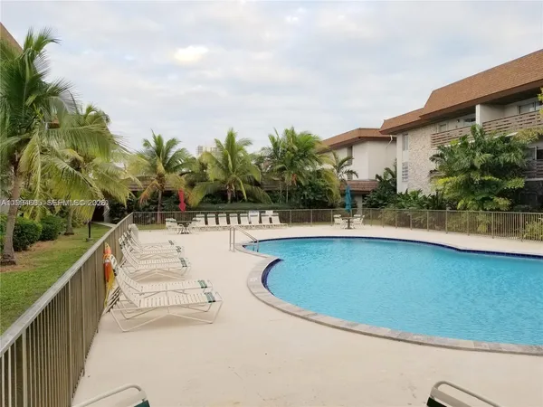 $1,800 | 7483 Southwest 82nd Street, Unit A203, Miami, FL 33143