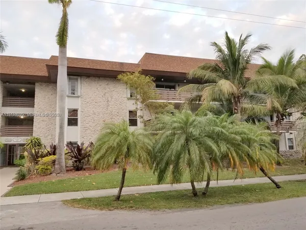 $1,800 | 7483 Southwest 82nd Street, Unit A203, Miami, FL 33143