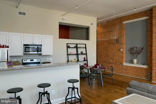 $1,400 | 519 West Pratt Street, Unit 1BR, Baltimore, MD 21201