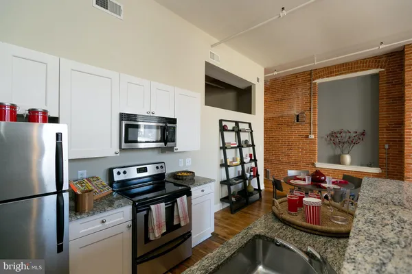 $1,400 | 519 West Pratt Street, Unit 1BR, Baltimore, MD 21201