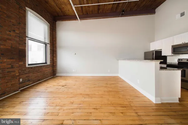 $1,400 | 519 West Pratt Street, Unit 1BR, Baltimore, MD 21201
