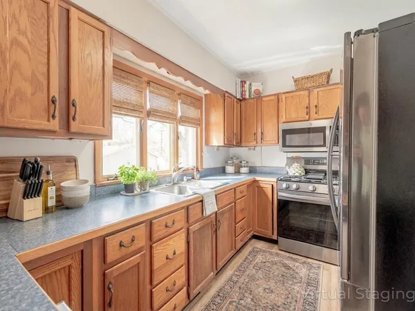 $169,900 | 18032 Wildwood Avenue, Lansing, IL 60438