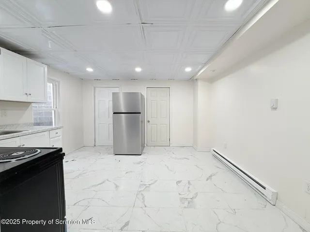 $1,300 | 210-212 Center Avenue, Plymouth, PA 18651