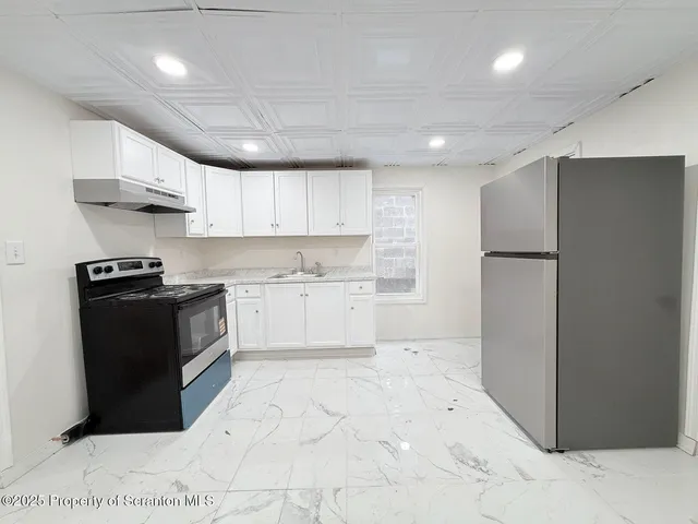 $1,300 | 210-212 Center Avenue, Plymouth, PA 18651