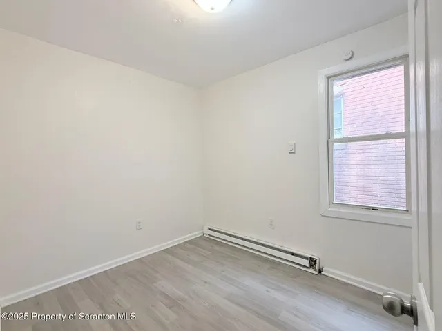 $1,300 | 210-212 Center Avenue, Plymouth, PA 18651