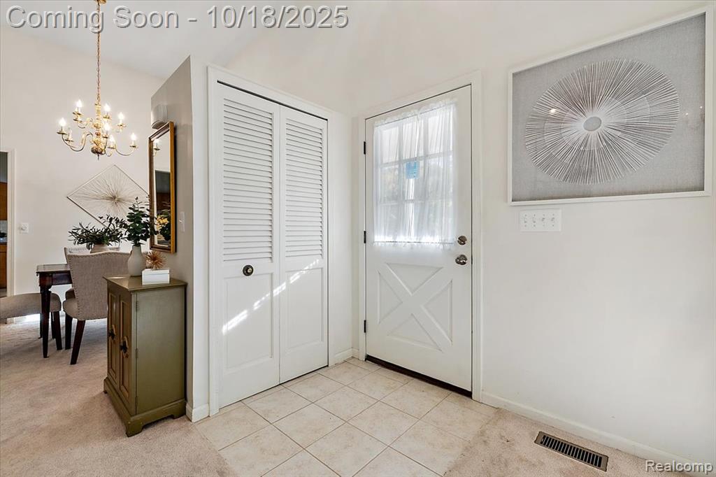 16385 Farmington Road Livonia, MI 48154 - Photo 6 of 55 Gallery Image 6