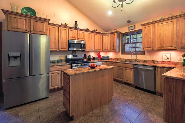 $599,000 | 96 Bryant Mill Road, Tamworth, NH 03886