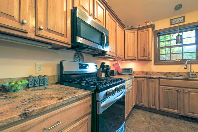 $599,000 | 96 Bryant Mill Road, Tamworth, NH 03886