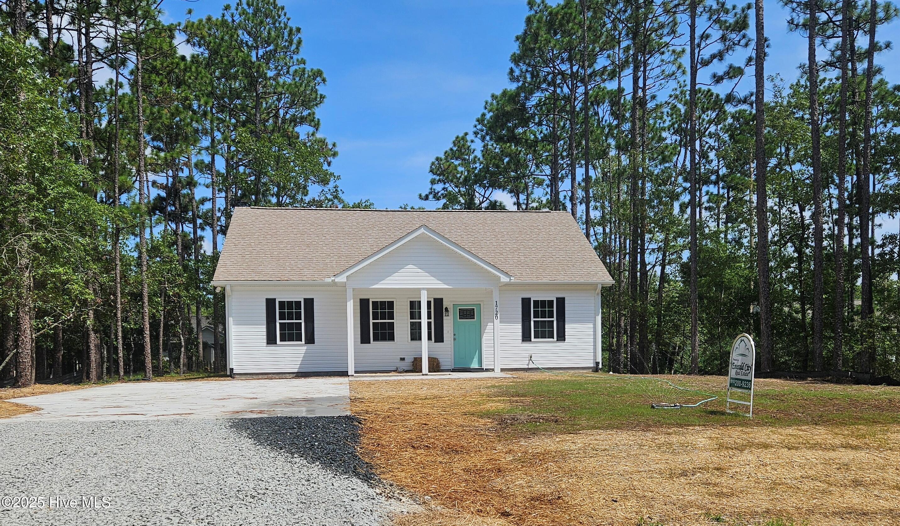 1720 Raeford Road Southport, NC 28461 - Photo 1 of 1 1720 Raeford