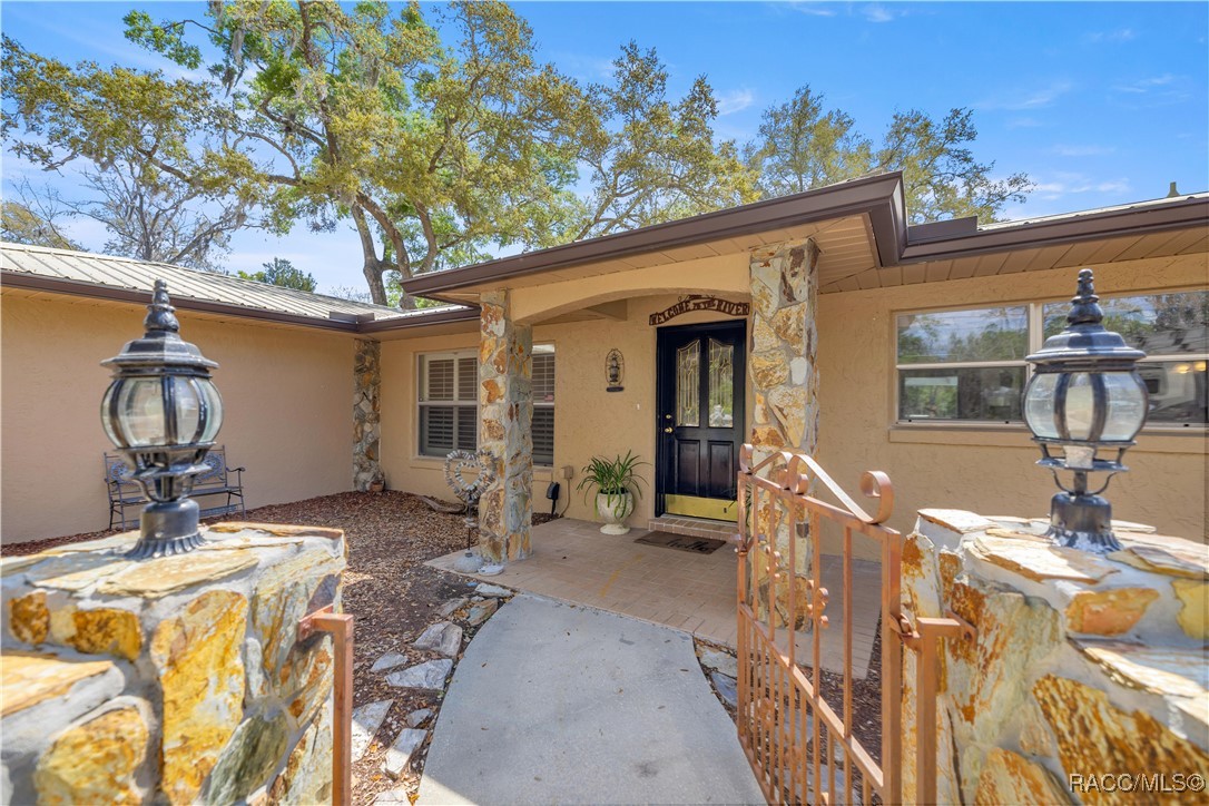 4817 Riverside Drive Yankeetown, FL 34498 - Photo 2 of 64