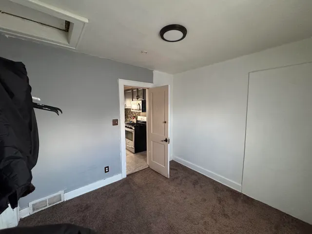 $1,350 | 17125 Dora Street, Melvindale, MI 48122