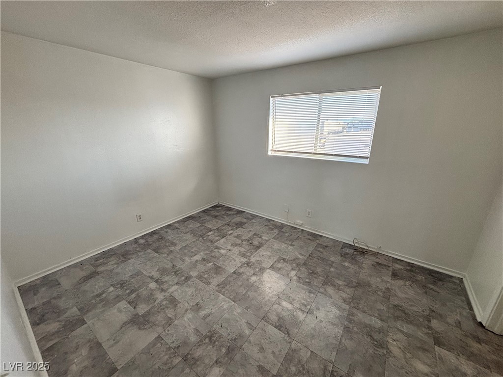 3601 Thomas Avenue, Unit 4 North Las Vegas, NV 89030 - Photo 14 of 17