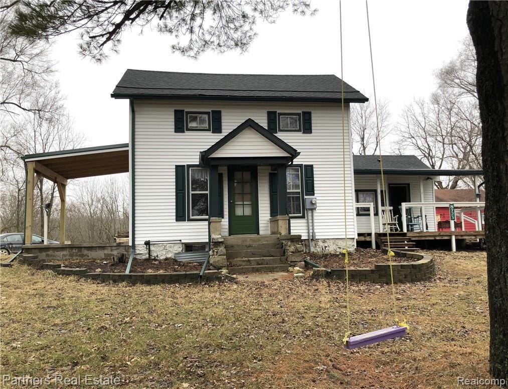 8723 Antcliff Road Howell, MI 48855 - Photo 13 of 47 3. Country Charmer