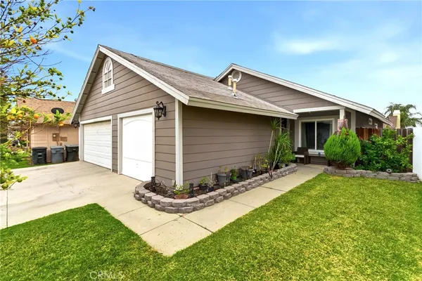 $500,000 | 2536 Slew Of Gold Court, Perris, CA 92571