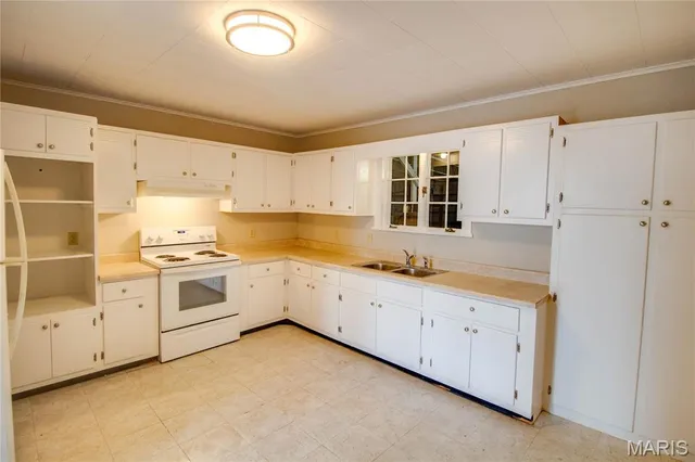 $139,900 | 703 Harrison Street, Jerseyville, IL 62052