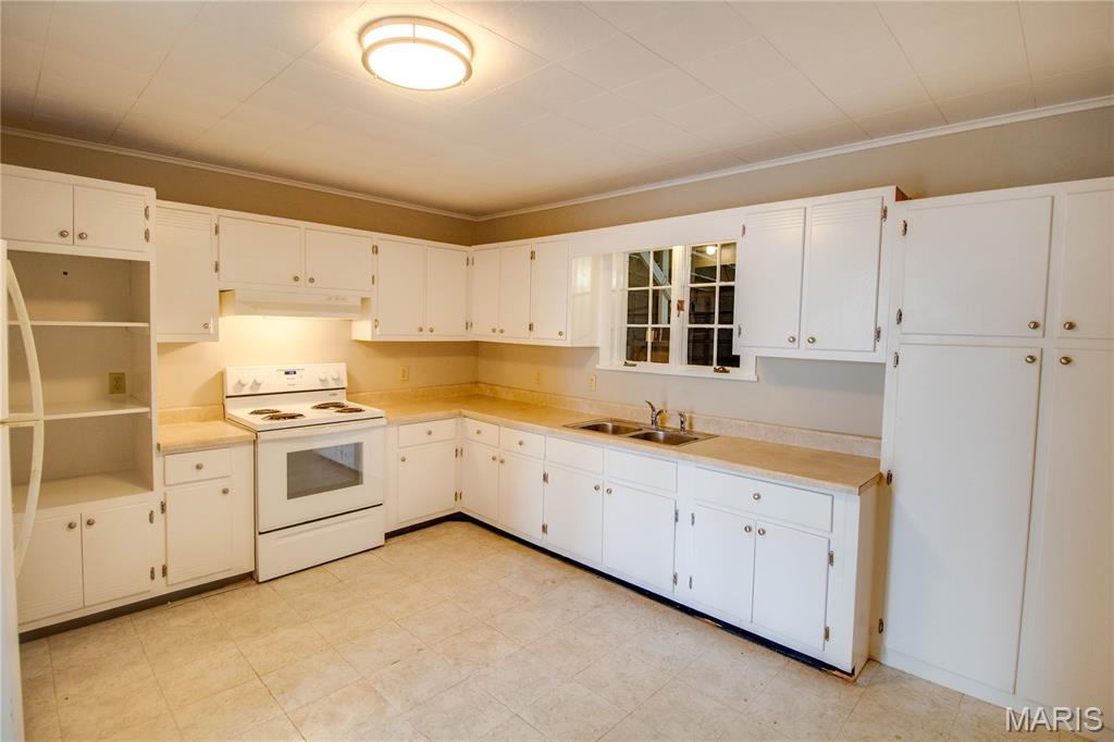 703 Harrison Street Jerseyville, IL 62052 - Photo 15 of 34