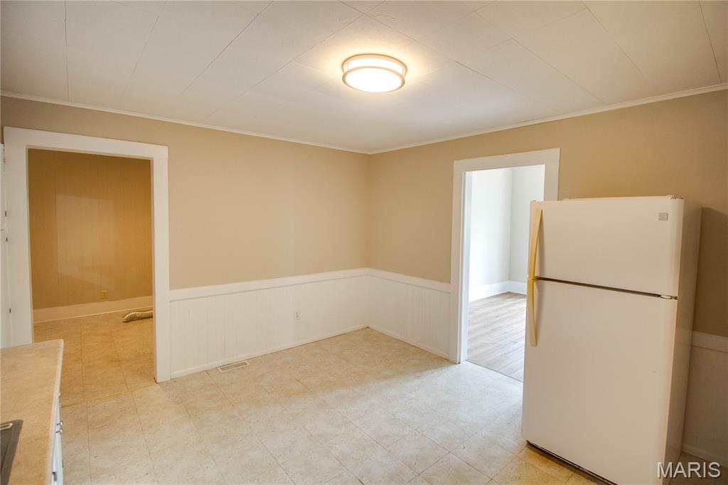 703 Harrison Street Jerseyville, IL 62052 - Photo 16 of 34