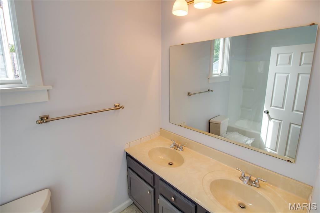 703 Harrison Street Jerseyville, IL 62052 - Photo 21 of 34