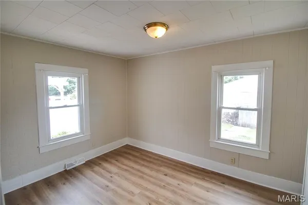 $139,900 | 703 Harrison Street, Jerseyville, IL 62052