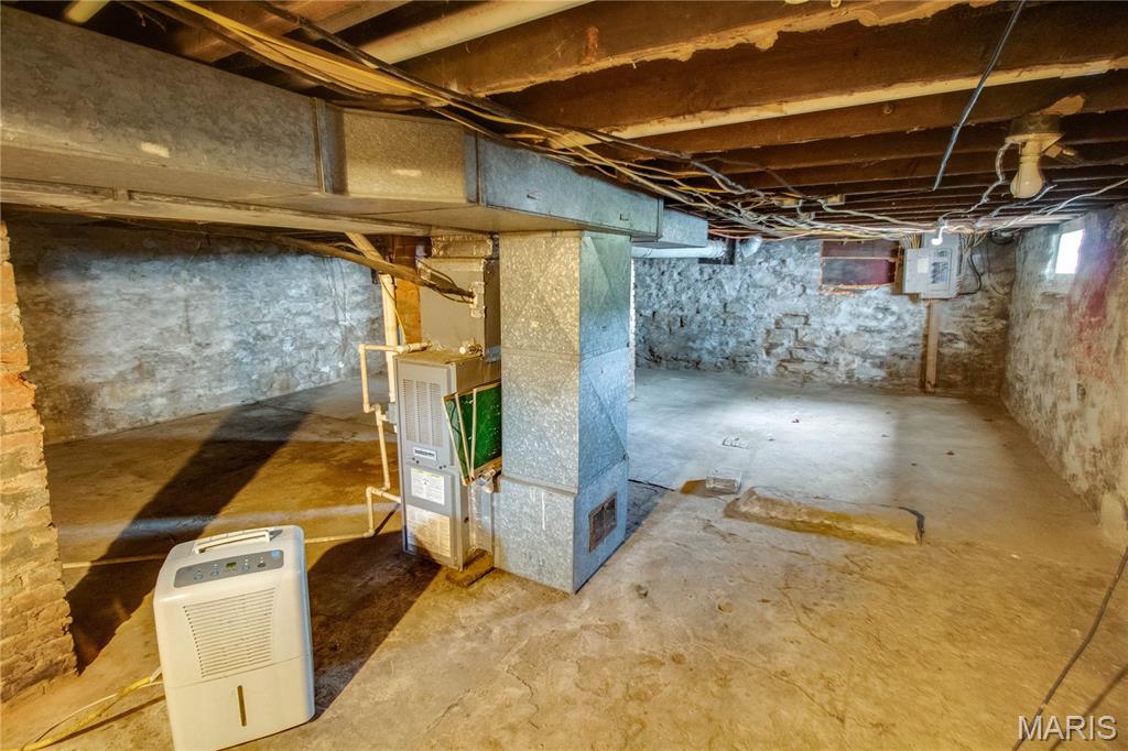 703 Harrison Street Jerseyville, IL 62052 - Photo 27 of 34