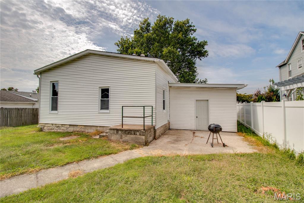 703 Harrison Street Jerseyville, IL 62052 - Photo 33 of 34