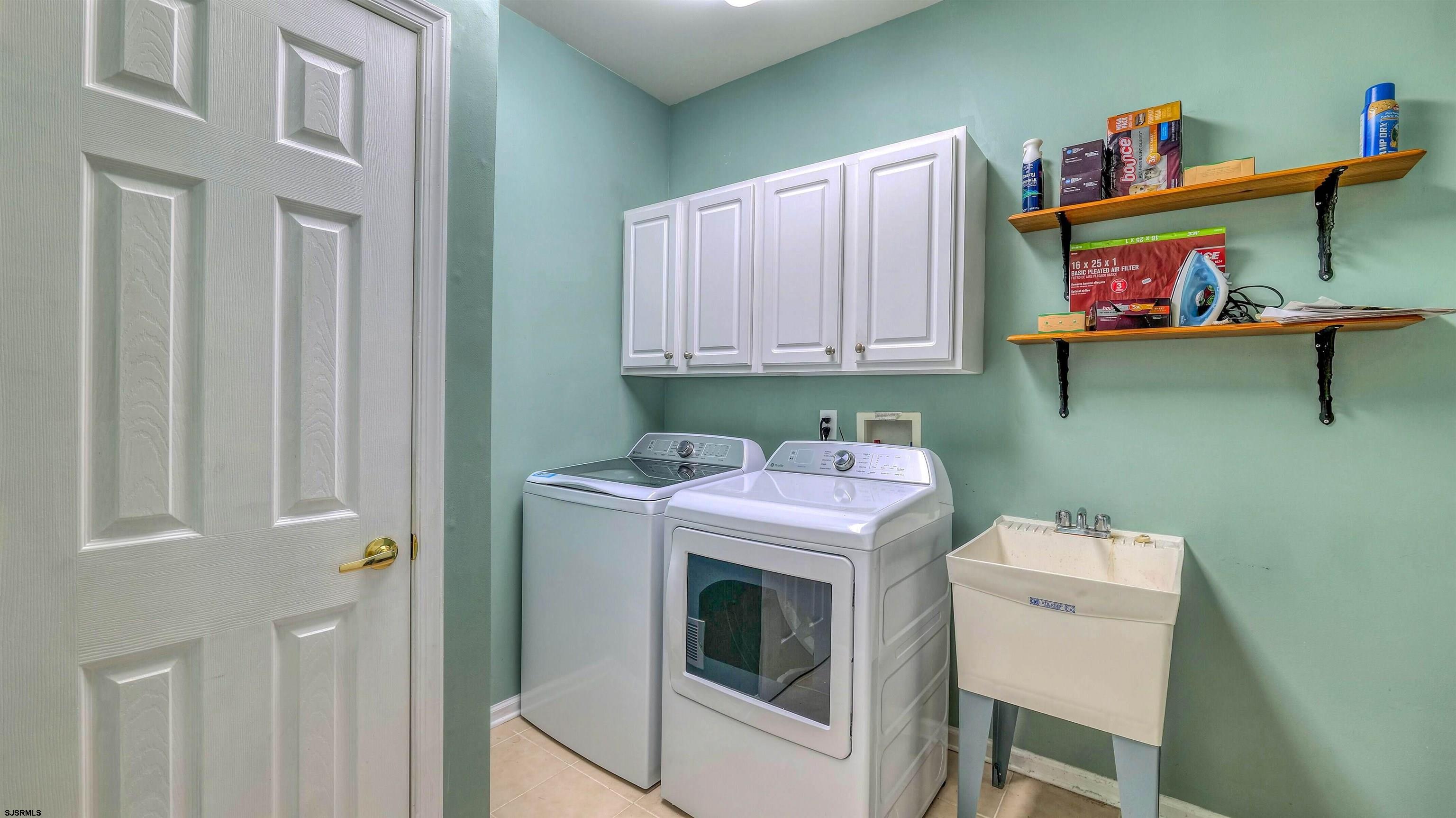 30 Wordsworth Street Galloway Township, NJ 08205 - Photo 24 of 30 a utility room with dryer and washer