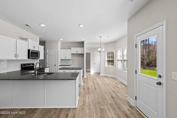 $509,900 | 122 Rolling Water Lane, Swansboro, NC 28584