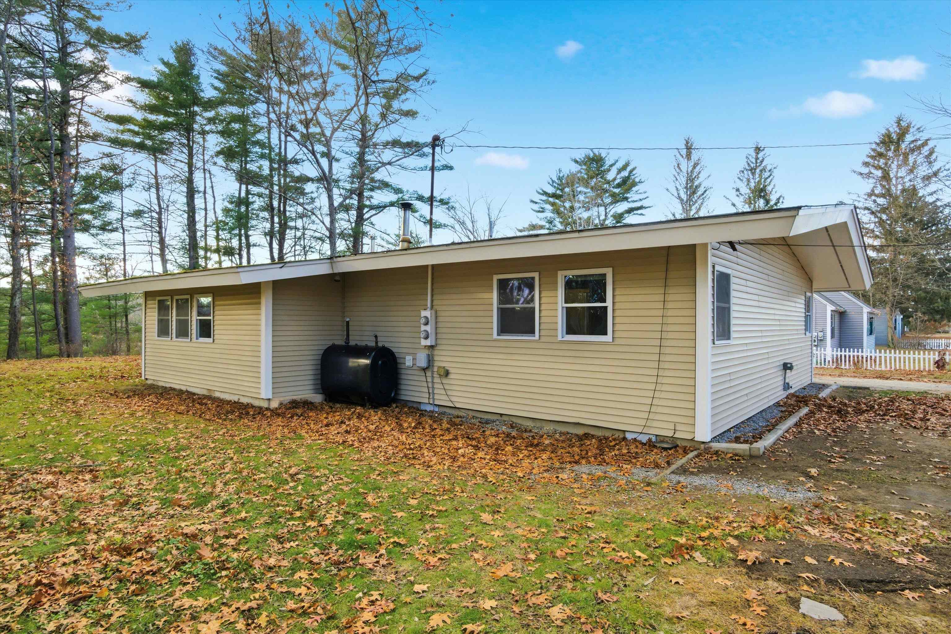 2 Memory Lane Hooksett, NH 03106 - Photo 24 of 26