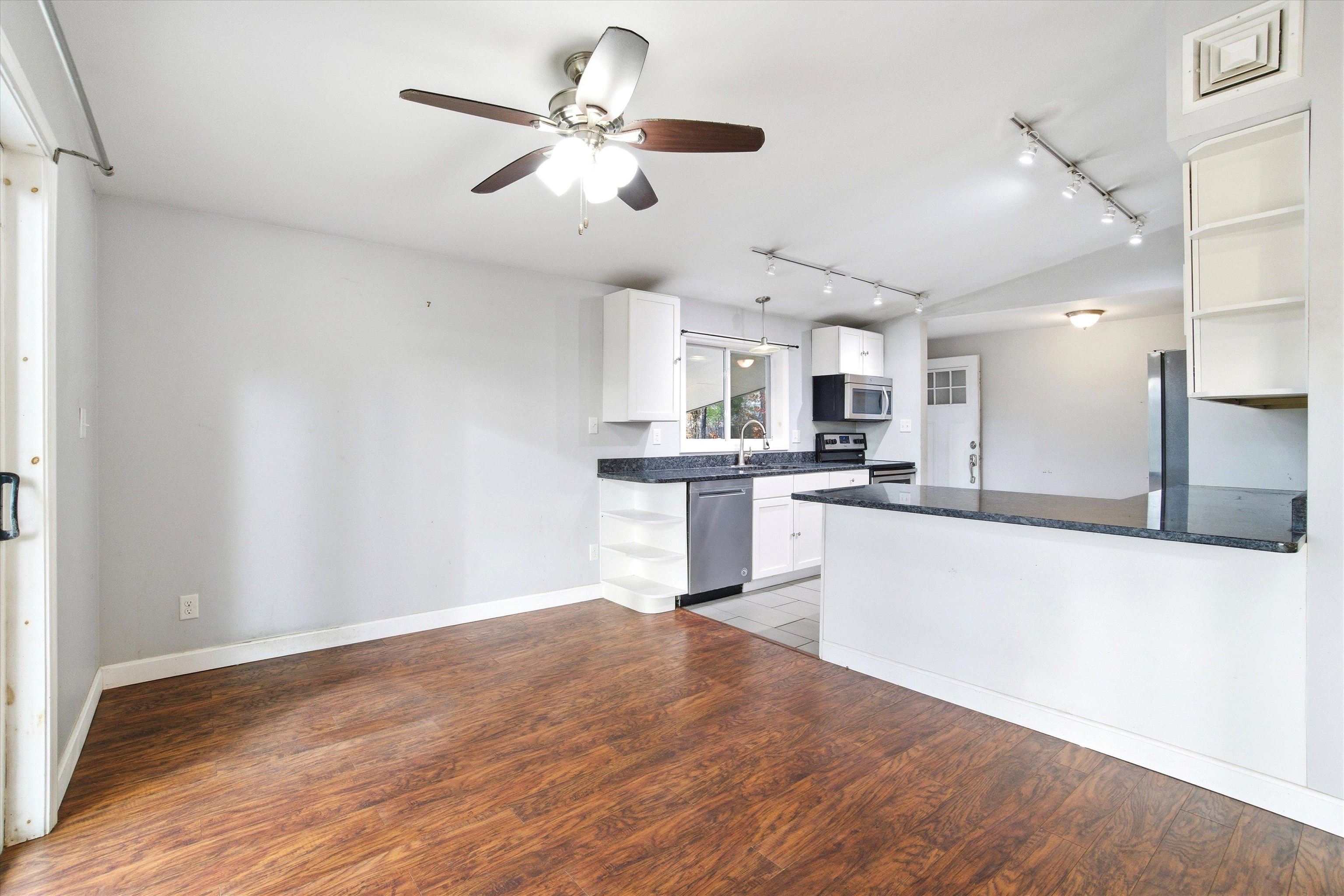 2 Memory Lane Hooksett, NH 03106 - Photo 6 of 26