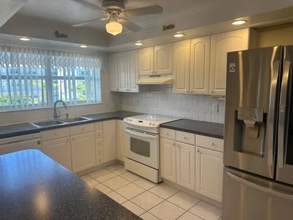 $159,900 | 2012 South Federal Highway, Unit 303, Boynton Beach, FL 33435