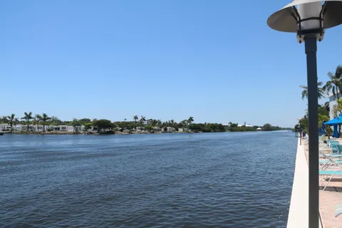 $159,900 | 2012 South Federal Highway, Unit 303, Boynton Beach, FL 33435