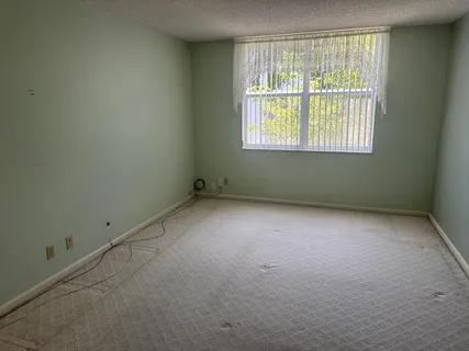 $159,900 | 2012 South Federal Highway, Unit 303, Boynton Beach, FL 33435