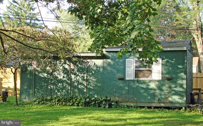 53 Quaker Hills Road Lancaster, PA 17603 - Photo 13 of 30 Gallery Image 13